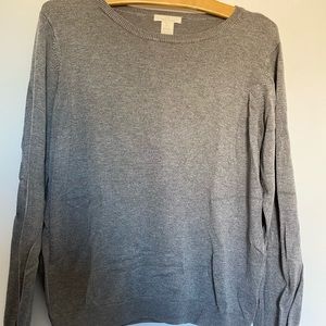Women’s sweater/top